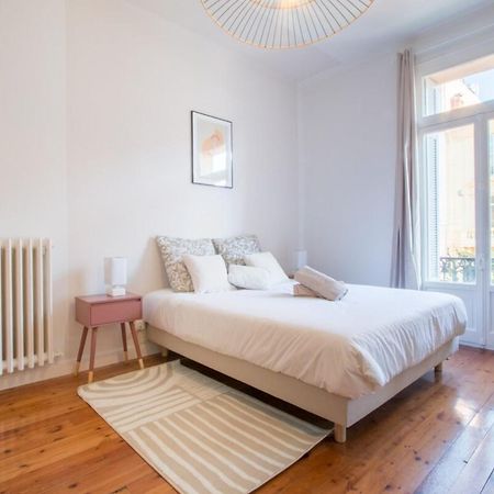 Spacious 2-Bedroom In The Centre Of Мантон Екстер'єр фото