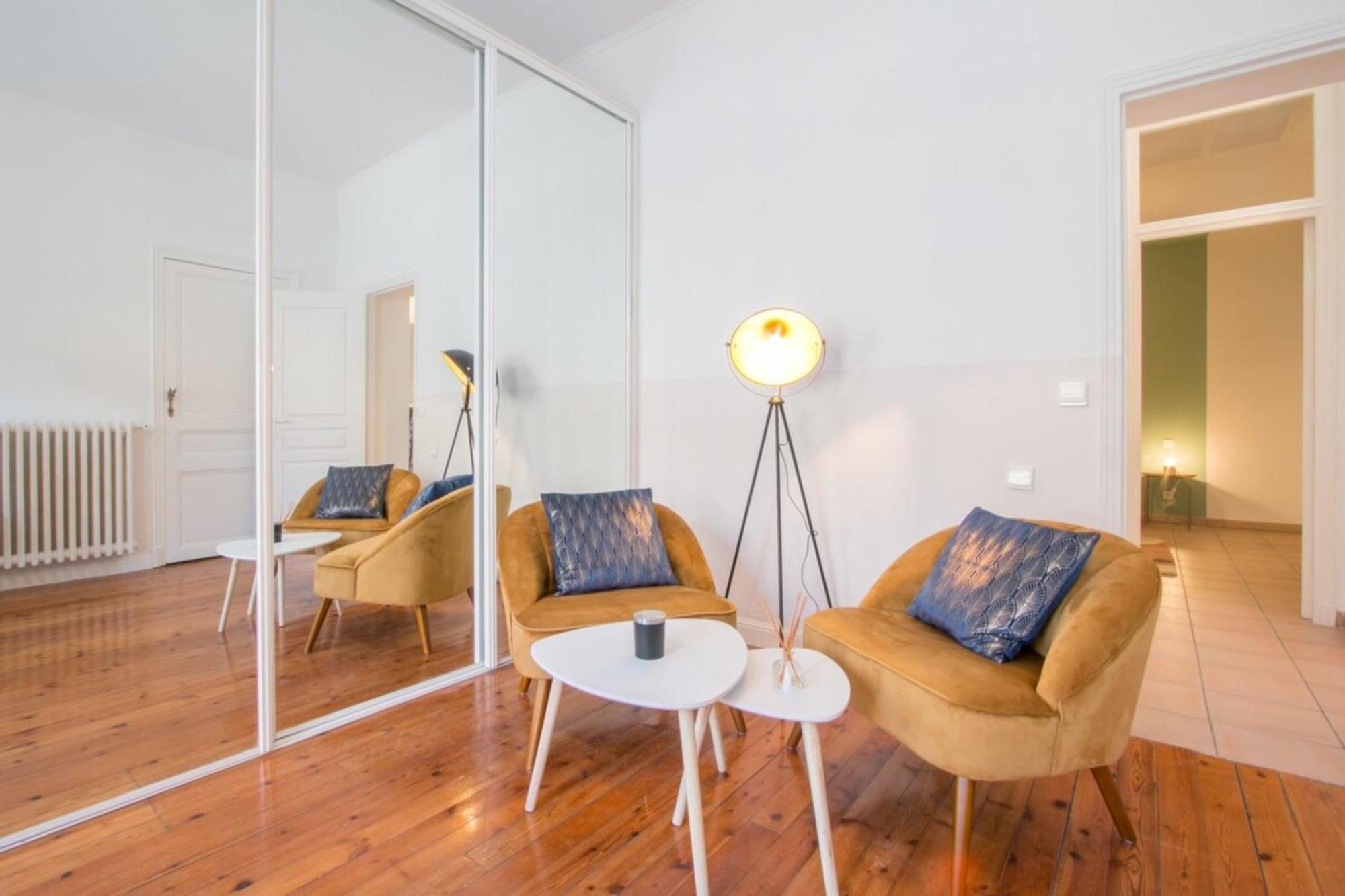 Spacious 2-Bedroom In The Centre Of Мантон Екстер'єр фото